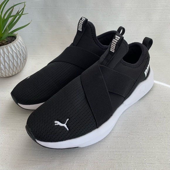 Puma Black and White Chroma Slip-On Light Weight Athletic Sneakers Woman’s 8 - Picture 3 of 10